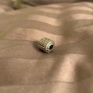 Pandora charm clip